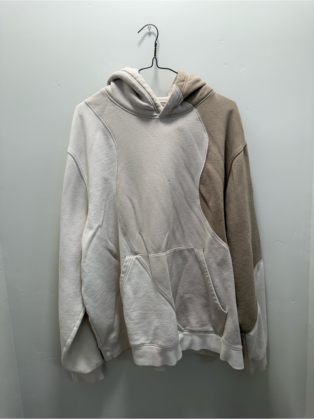 ALO yoga ‘make waves’ hoodie